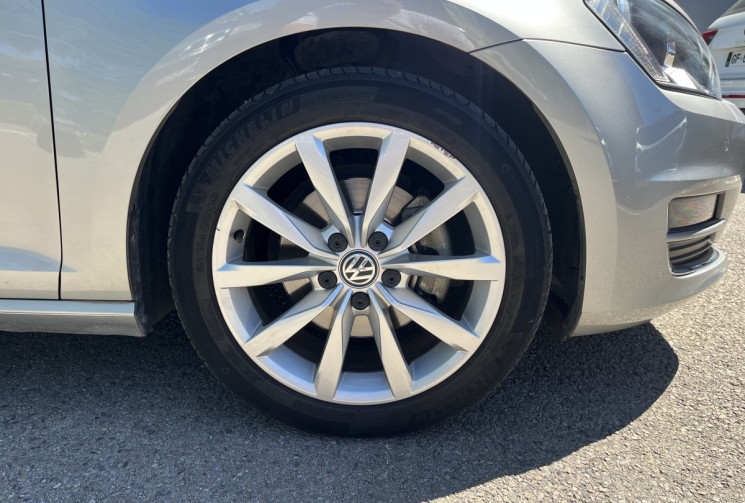 Volkswagen Golf VII 1.4 TSI 140ch ACT Carat DSG7 / Distribution à jour 