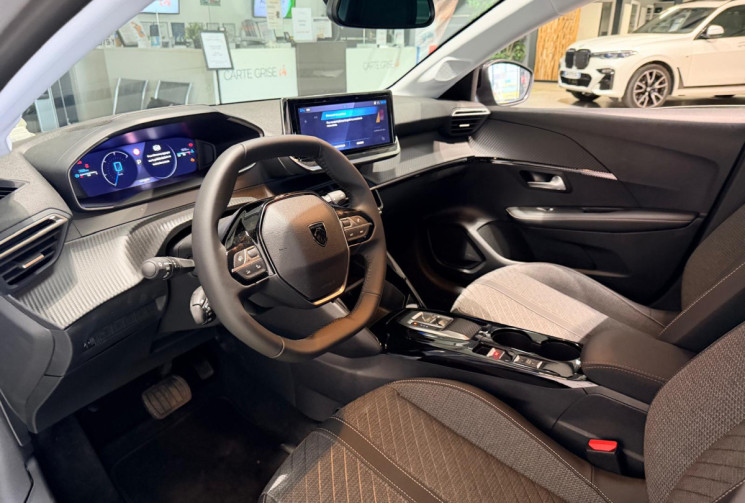 Peugeot 208 Allure Hybrid 145 e-DSC6
