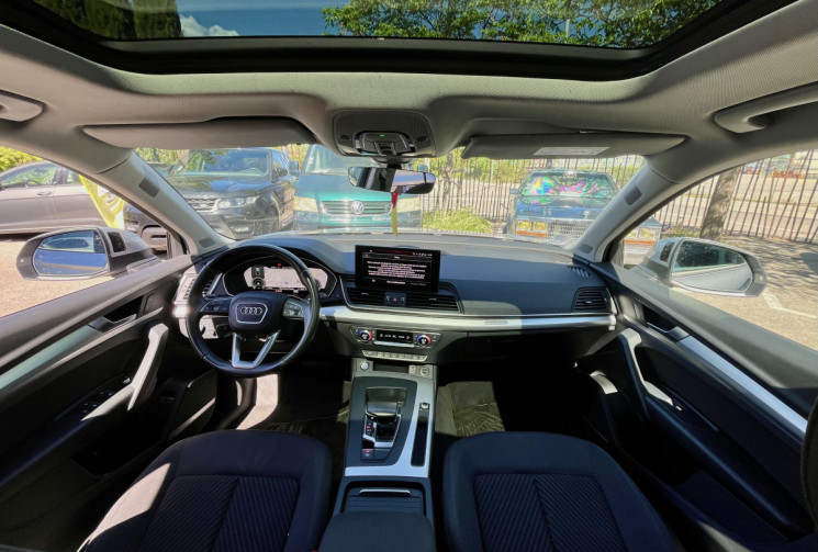 Audi Q5 50 TFSI e 299ch Design quattro S tronic 7 / B&O / 360° / Toit Ouvrant / Sièges chauffants 
