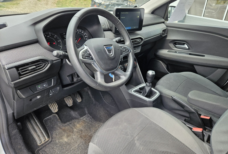 Dacia Jogger 1.0 TCE 100 ECO G EXPRESSION ESSENCE + GPL