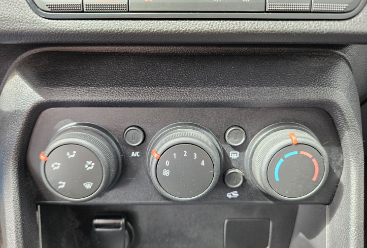 Dacia Jogger 1.0 TCE 100 ECO G EXPRESSION ESSENCE + GPL