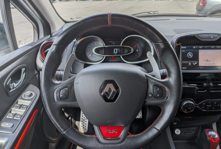Renault Clio IV 1.6 TURBO RS SPORT CUP 200 / GARANTIE 12 MOIS