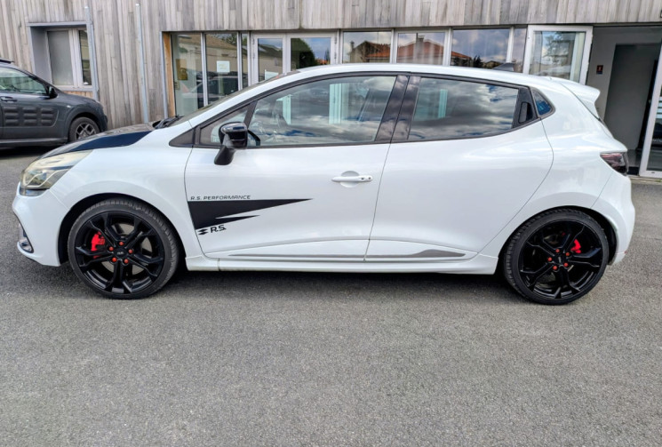Renault Clio IV 1.6 Turbo RS SPORT CUP 200 - GARANTIE 12 MOIS-