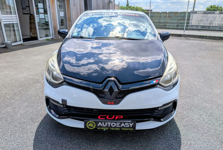 Renault Clio IV 1.6 Turbo RS SPORT CUP 200 