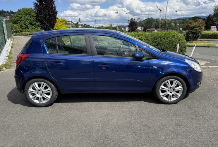 Opel Corsa 1.4i Twinport 90 cv ENJOY 1ER MAIN
