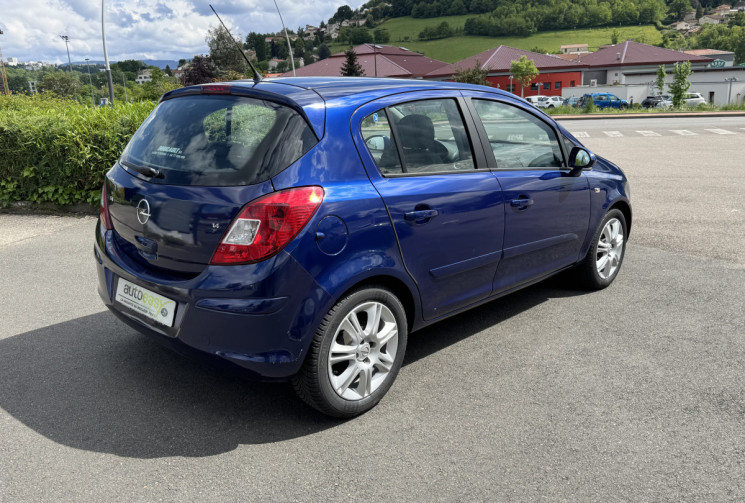 Opel Corsa 1.4i Twinport 90 cv ENJOY 1ER MAIN
