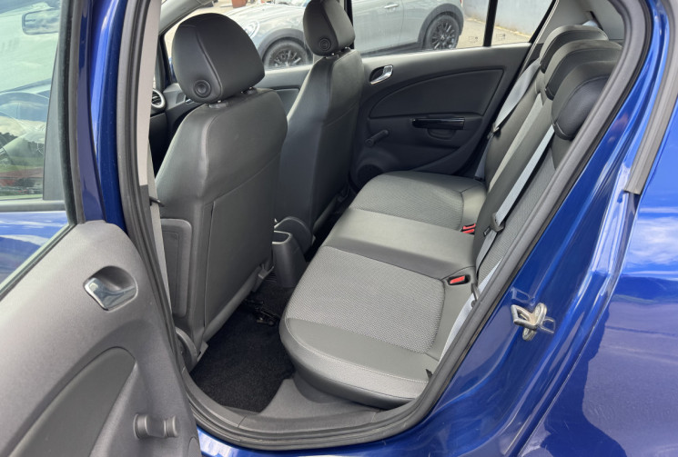 Opel Corsa 1.4i Twinport 90 cv ENJOY 1ER MAIN
