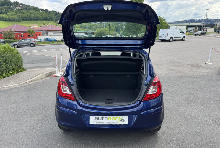 Opel Corsa 1.4i Twinport 90 cv ENJOY 1ER MAIN