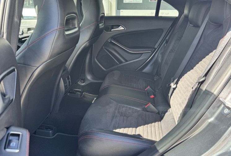 Mercedes CLA 200 156 AMG Line