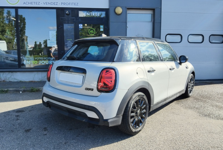Mini MINI 5 PORTES 1.5 cooper 136 edition camden / entretien mini / toit ouvrant / carplay