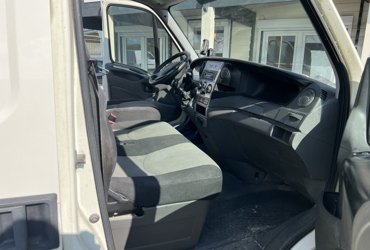 Iveco Daily L2H2 35S14 / 35C14 V (2.3 HPT) 136ch / Kit bois / Camera