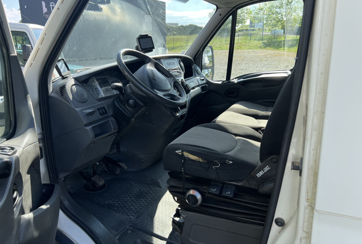 Iveco Daily L2H2 35S14 / 35C14 V (2.3 HPT) 136ch / Kit bois / Camera