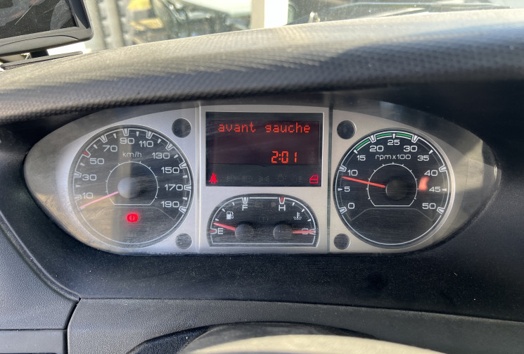 Iveco Daily L2H2 35S14 / 35C14 V (2.3 HPT) 136ch / Kit bois / Camera
