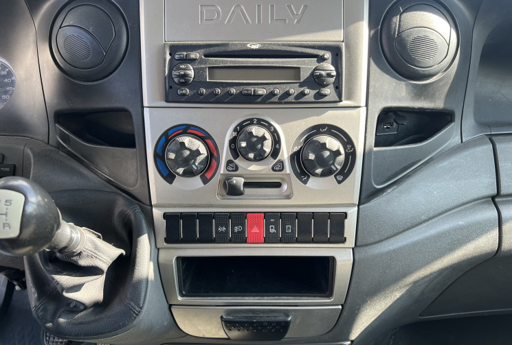 Iveco Daily L2H2 35S14 / 35C14 V (2.3 HPT) 136ch / Kit bois / Camera
