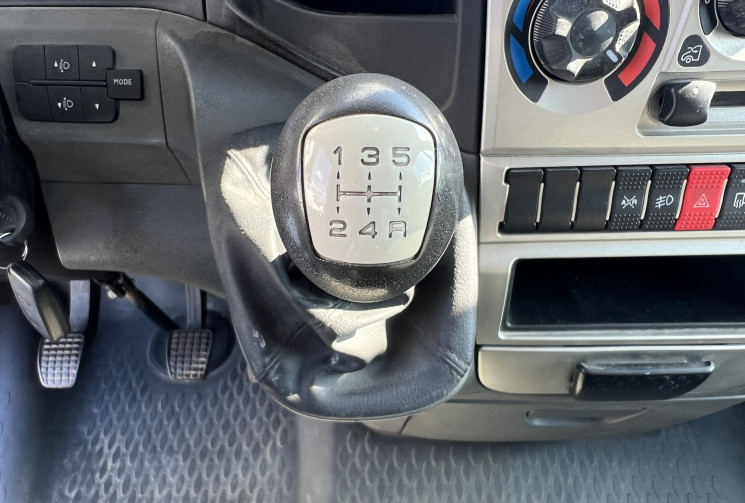 Iveco Daily L2H2 35S14 / 35C14 V (2.3 HPT) 136ch / Kit bois / Camera
