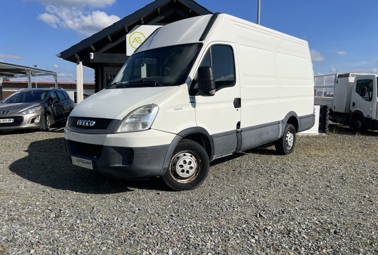 Iveco Daily L2H2 35S14 / 35C14 V (2.3 HPT) 136ch / Kit bois / Camera