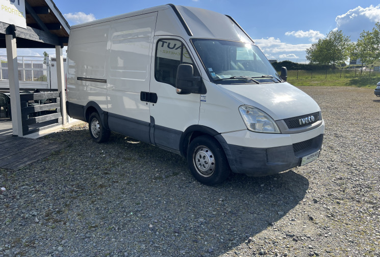 Iveco Daily L2H2 35S14 / 35C14 V (2.3 HPT) 136ch / Kit bois / Camera