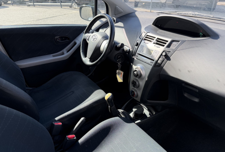 Toyota Yaris Yaris 87 VVT-i Luna 5p