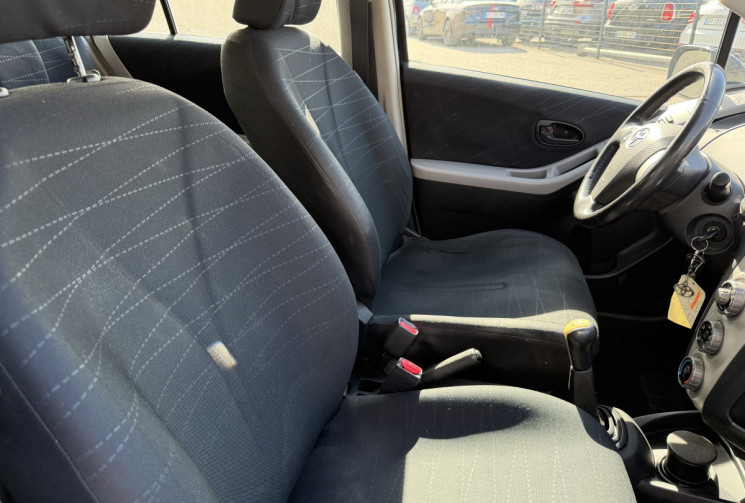 Toyota Yaris Yaris 87 VVT-i Luna 5p