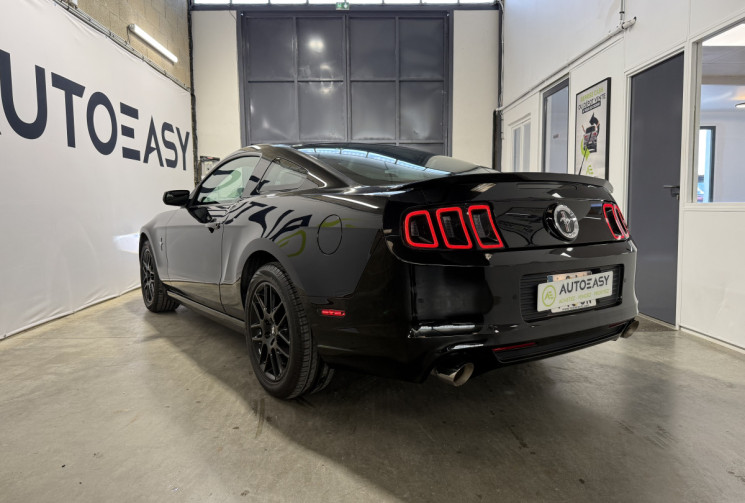 Ford MUSTANG Pony V6 3.7 305 ch