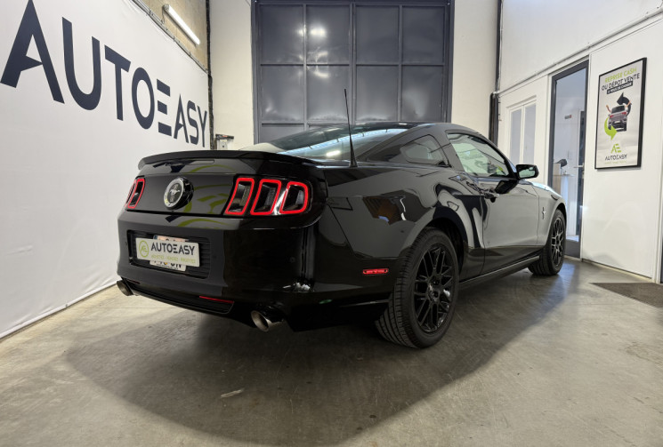 Ford MUSTANG Pony V6 3.7 305 ch