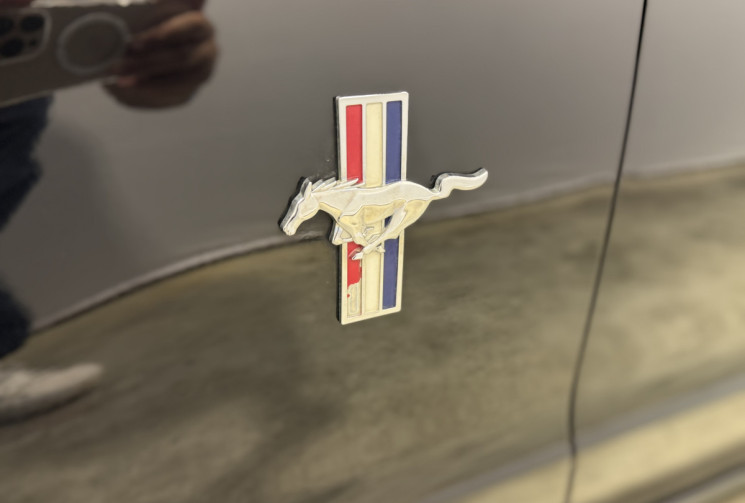 Ford MUSTANG Pony V6 3.7 305 ch E85