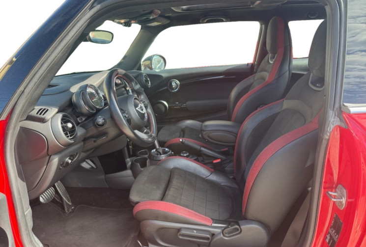 Mini MINI JOHN COOPER WORKS 2.0 i / 231 CH 