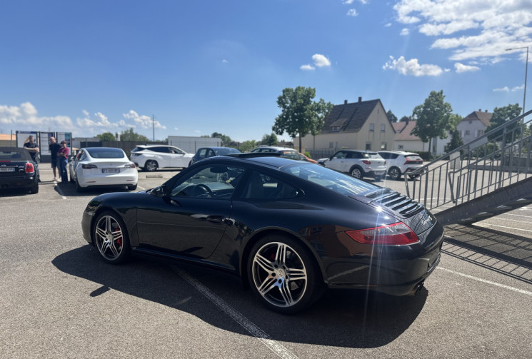 Porsche 911 3.8 FLAT 6 CARRERA 4S /  Historique complet  , Pack Chrono , Jantes 19’’ Turbo