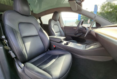 Tesla Model Y PROPULSION STANDARD 220KW RWD 300 / TRES BON ETAT / GARANTIE 12 MOIS