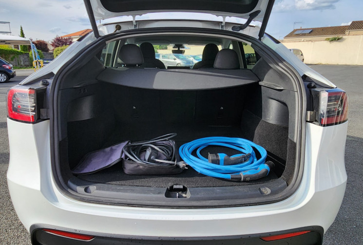 Tesla Model Y PROPULSION STANDARD 220KW RWD 300 / TRES BON ETAT / GARANTIE 12 MOIS
