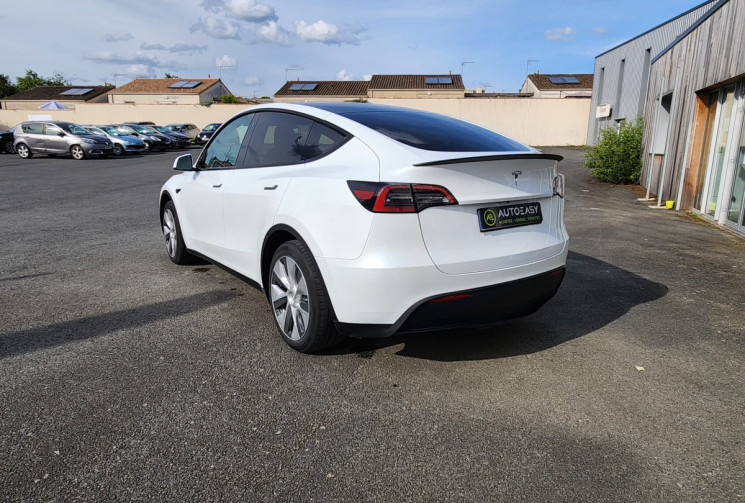Tesla Model Y PROPULSION STANDARD 220KW RWD 300 / TRES BON ETAT / GARANTIE 12 MOIS