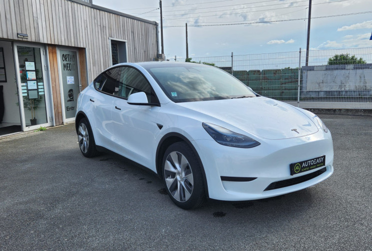 Tesla Model Y PROPULSION STANDARD 220KW RWD 300 / TRES BON ETAT / GARANTIE 12 MOIS