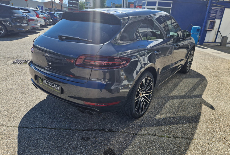 Porsche Macan turbo 3.6 440 pack performance