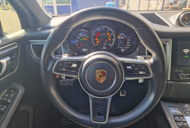 Porsche Macan turbo 3.6 440 pack performance