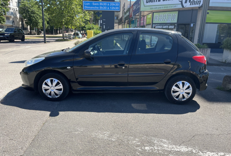 Peugeot 206+ 1.4 essence