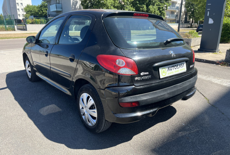 Peugeot 206+ 1.4 essence
