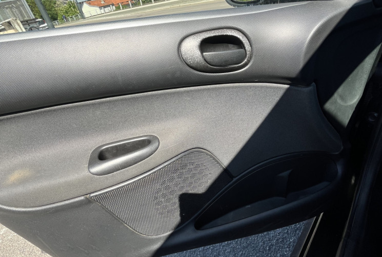 Peugeot 206+ 1.4 essence