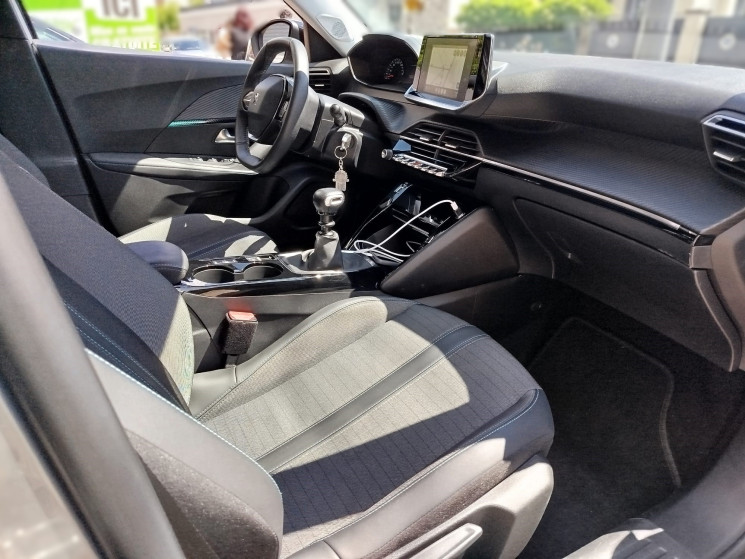 Peugeot 2008 II 1.2 THP // ALLURE // 100 cv // SUIVI PEUGEOT