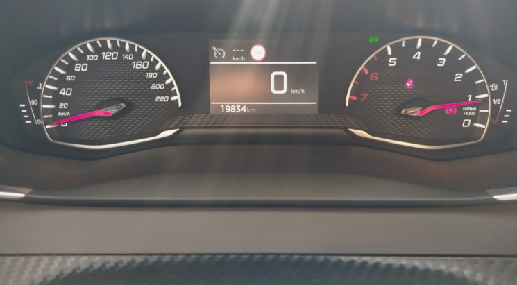 Peugeot 2008 II 1.2 THP // ALLURE // 100 cv // SUIVI PEUGEOT