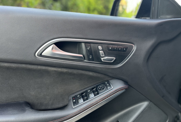 Mercedes CLA SHOOTING BRAKE 220d Sport AMG 7G-Tronic / Toit Ouvrant / Super état /
