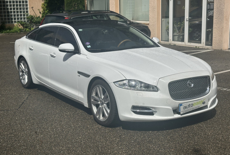Jaguar XJ 3.0 V6 S/C Luxe Premium / ENTRETIEN OK / DISTRIBUTION OK / VIDANGE BVA OK