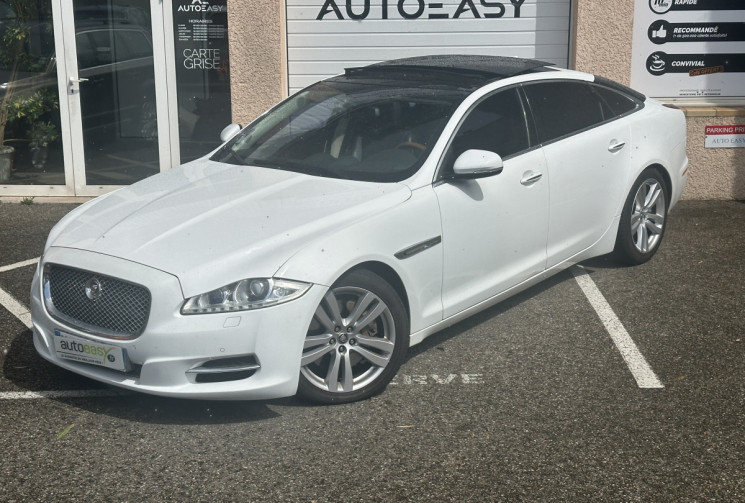 Jaguar XJ 3.0 V6 S/C Luxe Premium / ENTRETIEN OK / DISTRIBUTION OK / VIDANGE BVA OK