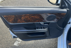 Jaguar XJ 3.0 V6 S/C Luxe Premium / ENTRETIEN OK / DISTRIBUTION OK / VIDANGE BVA OK