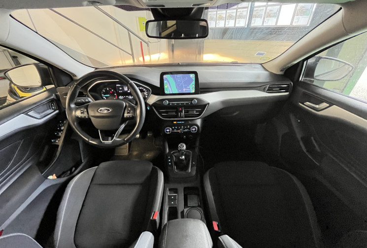 Ford Focus 1.5 EcoBlue Trend Business / DISTRIBUTION FAITE / CARPLAY