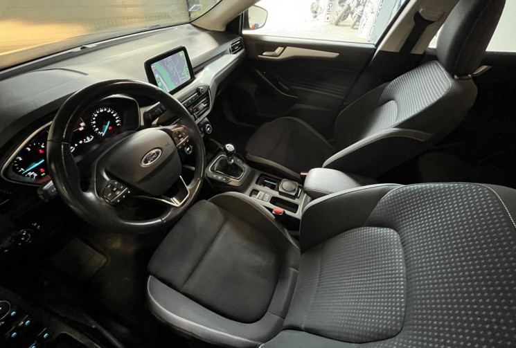 Ford Focus 1.5 EcoBlue Trend Business / DISTRIBUTION FAITE / CARPLAY