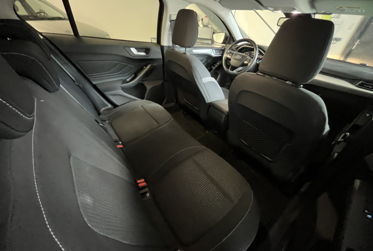 Ford Focus 1.5 EcoBlue Trend Business / DISTRIBUTION FAITE / CARPLAY