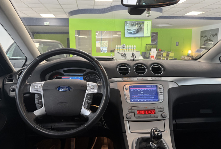 Ford S-MAX TITANIUM 140 CV