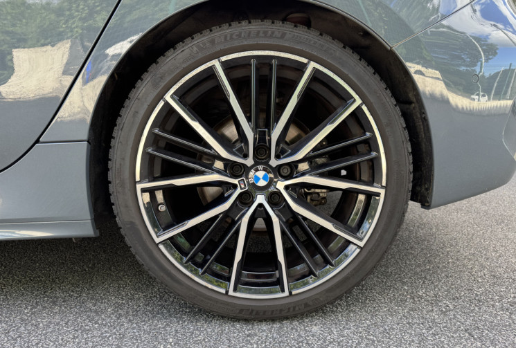 BMW Série 1 118i 136 M Sport DCT7 / Toit ouvrant / Sièges Baquet / Tête haute / Harman Kardon / TVA