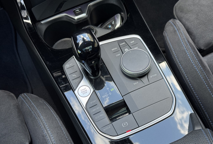 BMW Série 1 118i 136 M Sport DCT7 / Toit ouvrant / Sièges Baquet / Tête haute / Harman Kardon / TVA