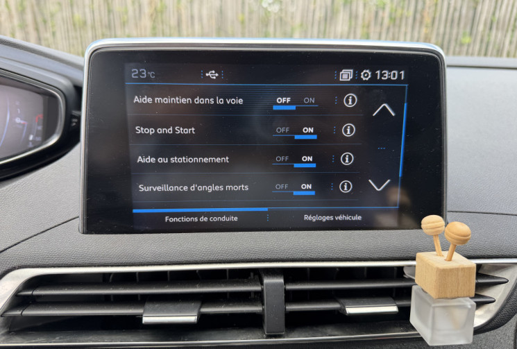 Peugeot 3008 1.5 BLUEHDI 130 ALLURE BUSINESS EAT8 / CAMERA / CARPLAY / HAYON ELECTRIQUE 